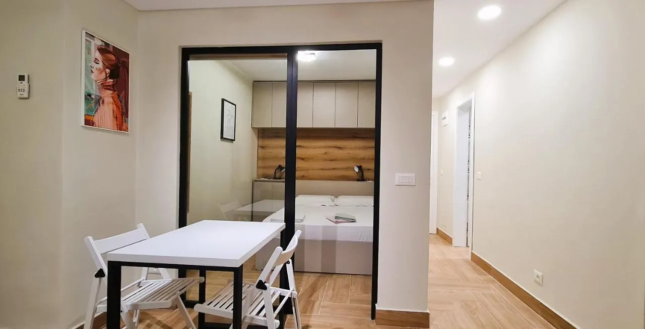 2V1 - Center Apartment 4 Tirana